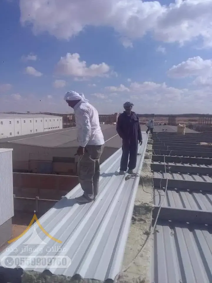 بناء الملاحق في جدة ساندويتش بانل (Sandwich Panel) البطل الخارق للملاحق