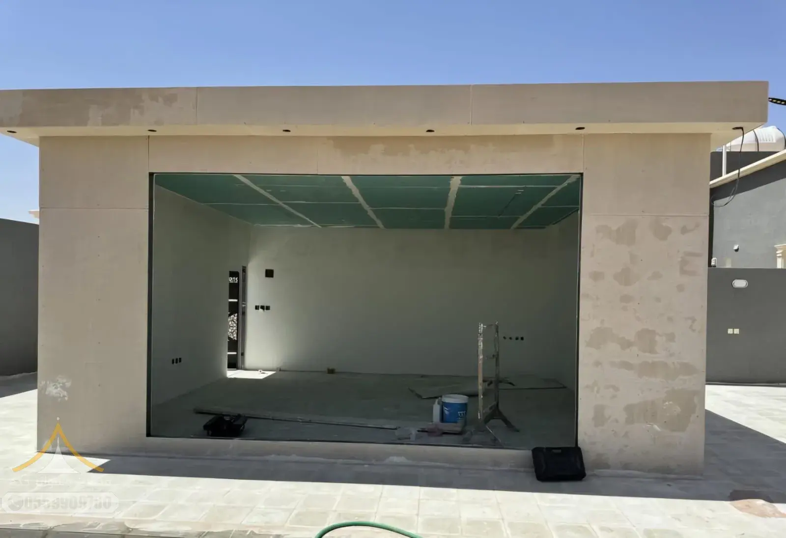 بناء الملاحق في جدة