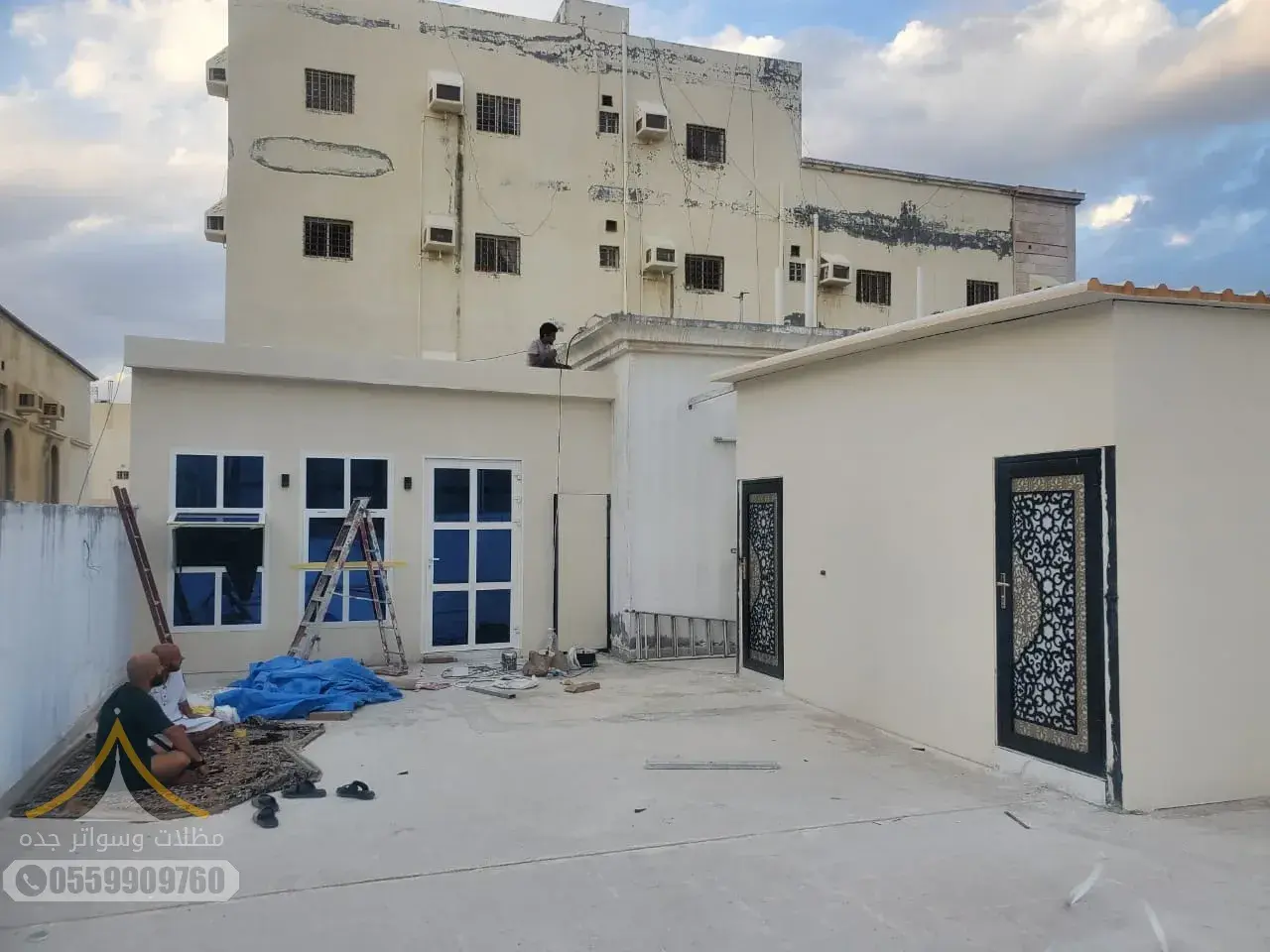 بناء الملاحق في جدة